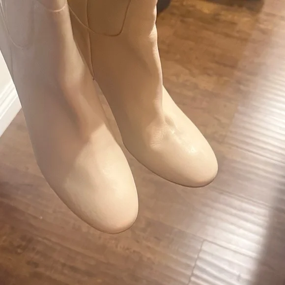 Zara Cream to the Knee Boots - Picture 6 of 9